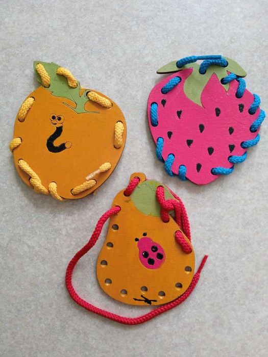 Основа для дитячого бізіборда + розвиваючі іграшки