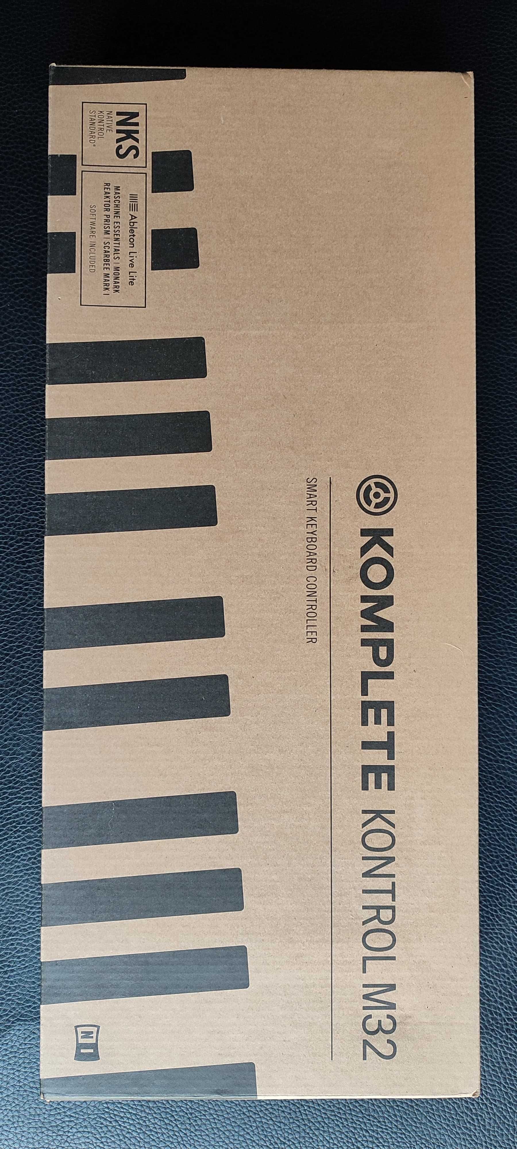 Komplete Kontrol M32 - Smart Keyboard Controller