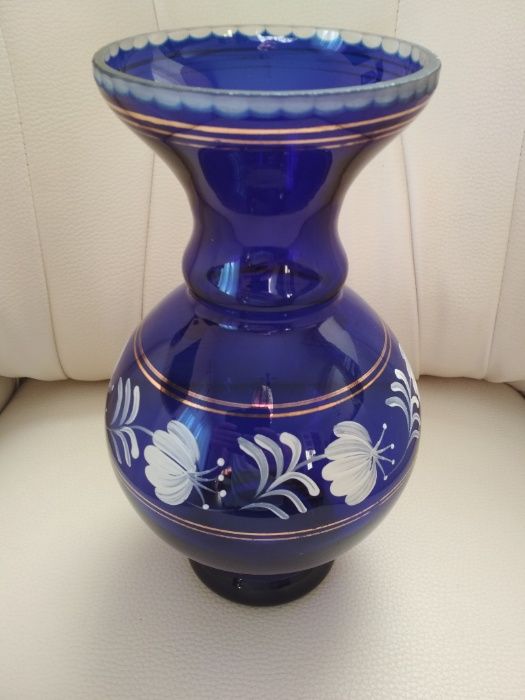 Piękny, szklany, niebieski, malowany wazon-vintage-PRL