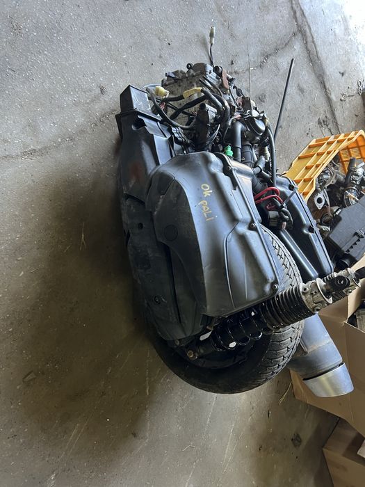 Yamaha majesty 400 silnik