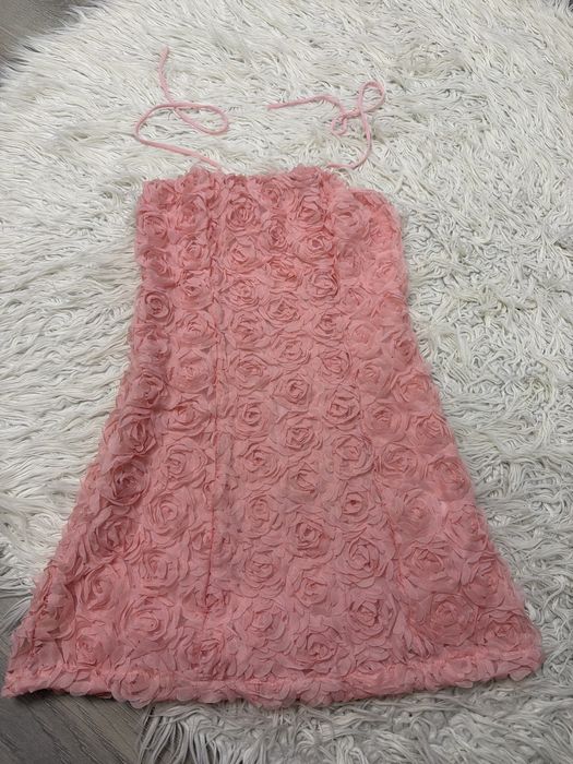 Стильна сукня з 3Д квітами