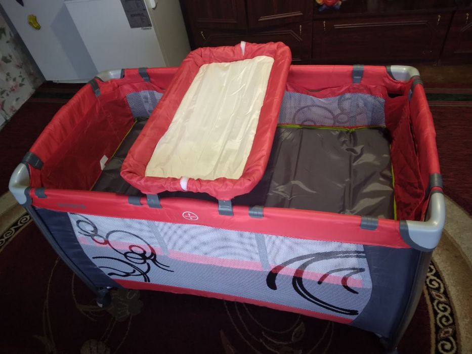 Ліжечко - манеж з пеленатором. Touragoo. НОВЕ
