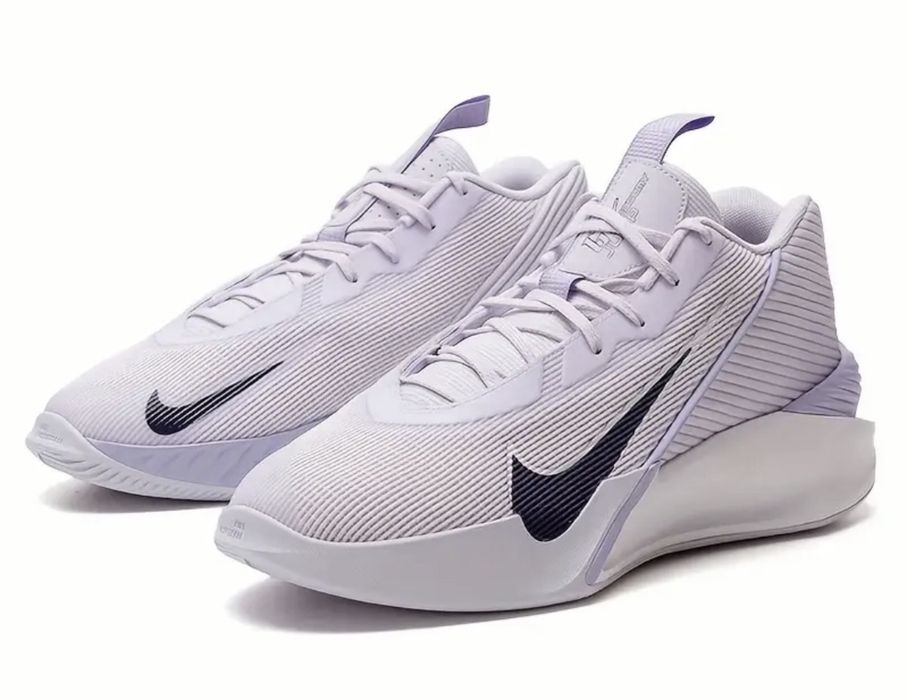 Баскетбольні кросівки Nike G.T. Jump Academy