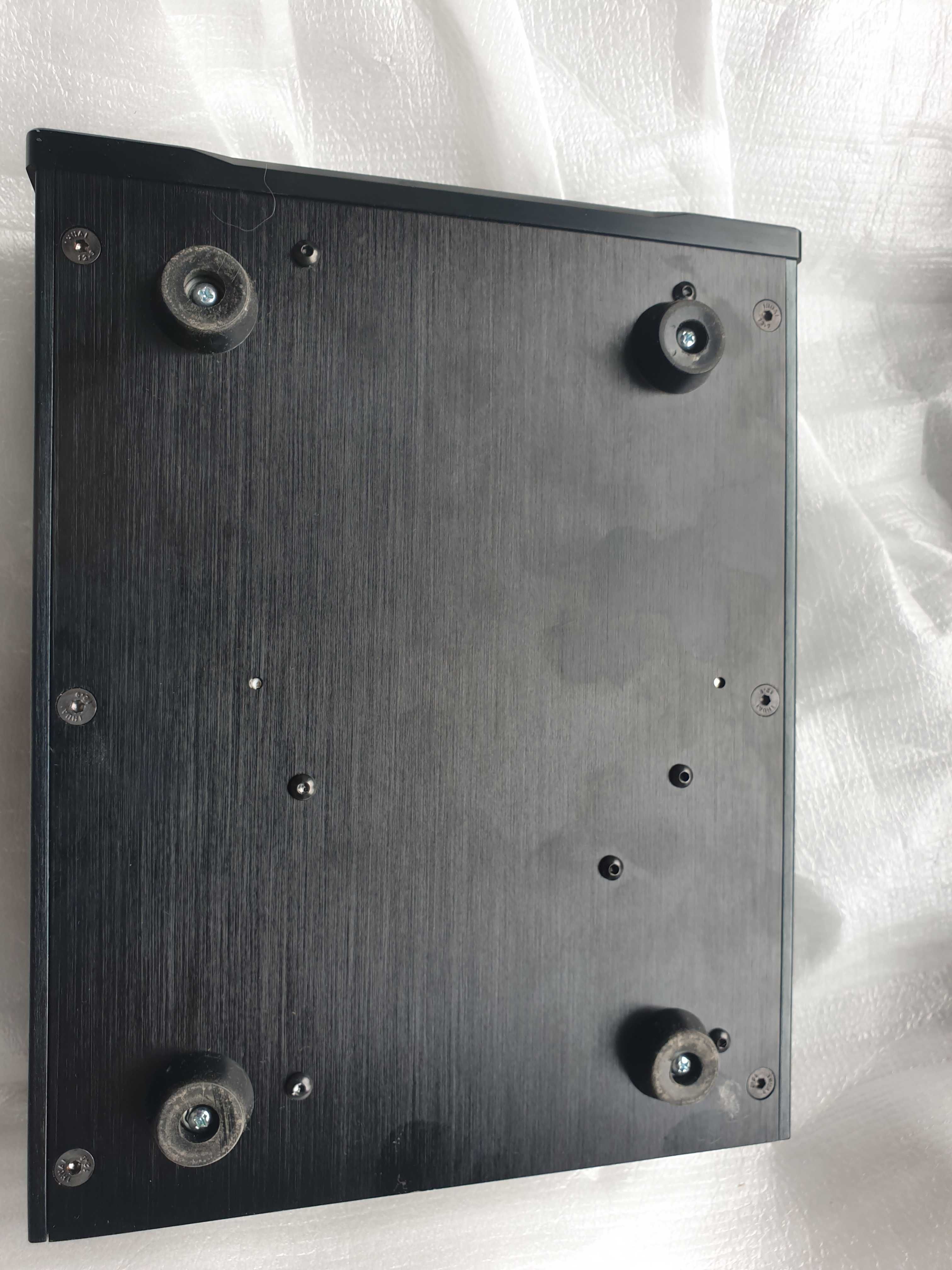 Switch LHY z oscylatorem OCXO JAY'S AUDIO