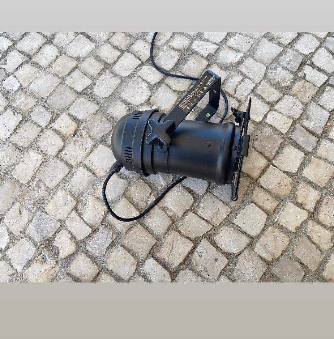 Focos Eurolite PAR-64 Spotlight, Black