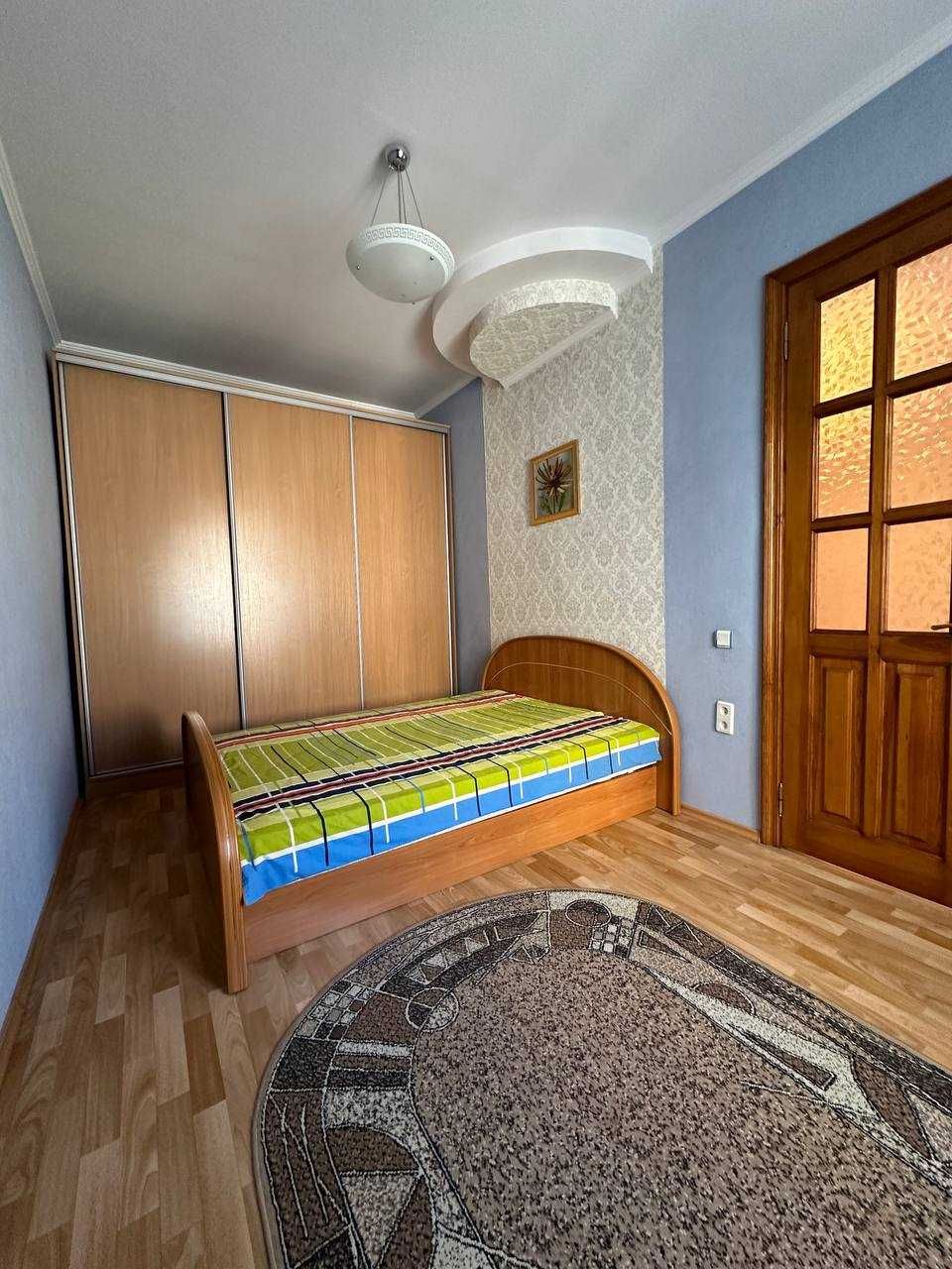 Продам 2-х комнатную квартиру возле моря. Парк  Шевченко. ул.Канатная