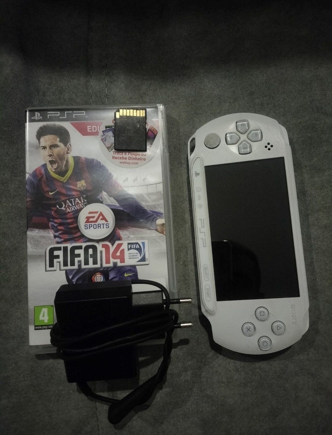 PSP + FIFA 14 + Cartão Multijogos