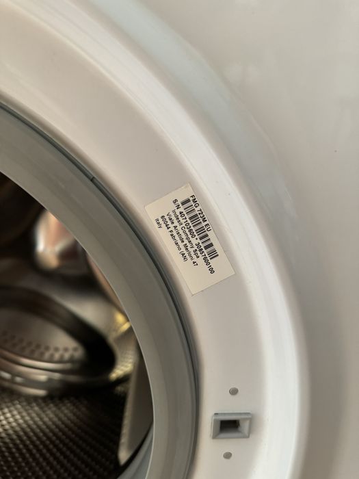 Máquina de Lavar Roupa Hotpoint ARISTON