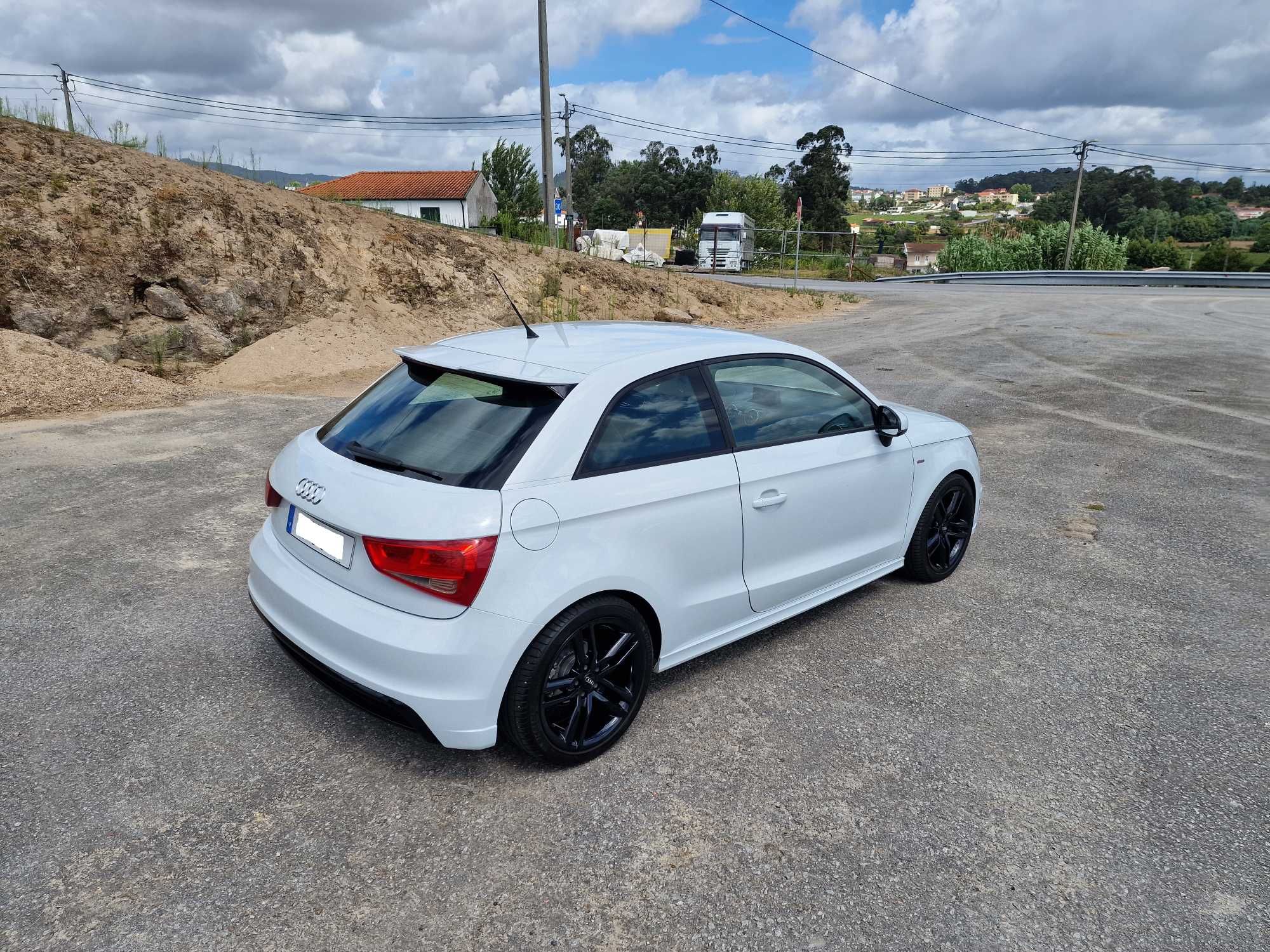 Audi A1 tdi S LINE