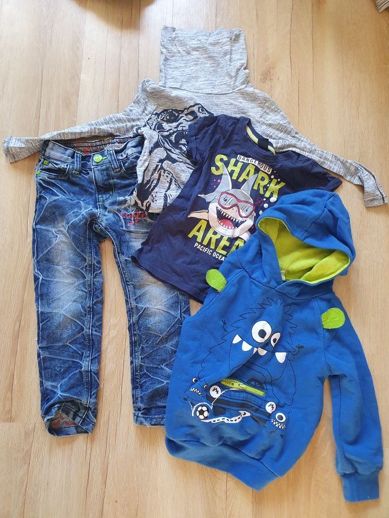 Ubrania dla chłopca 104 - 110 spodnie jeansy bluza bluzka