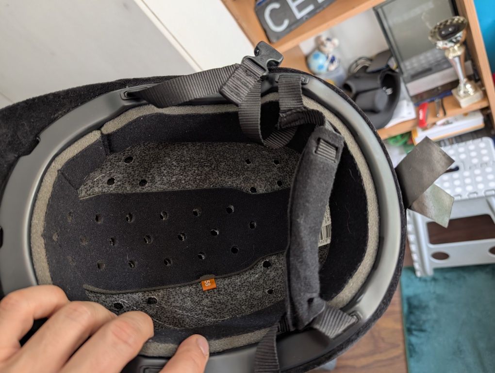 Kask jeździecki Fouganza 140 Nowy