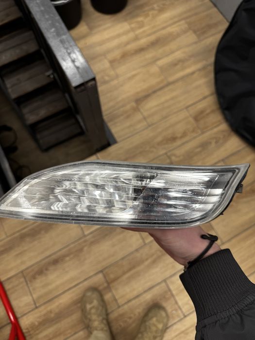 Вказівник повороту передній правий Lexus GX460 2013-2019