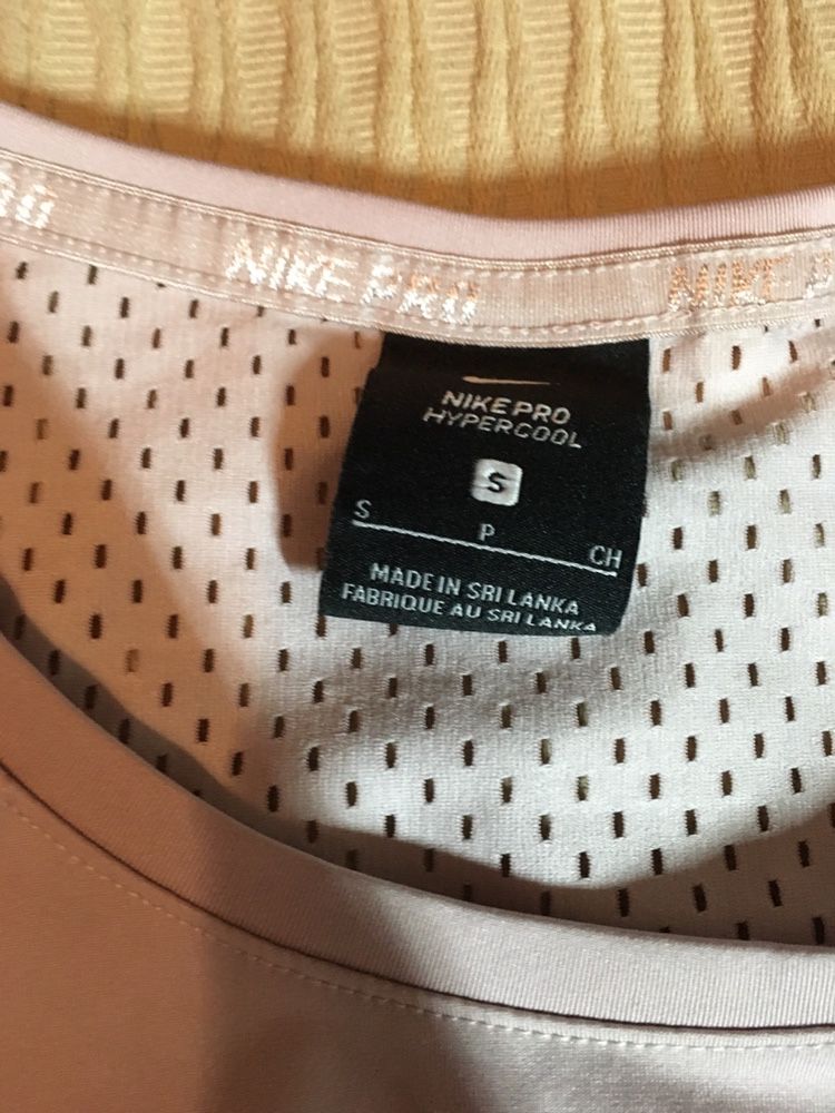 Tshirt Nike Pro HyperCool rosa (S) [ULTIMO PREÇO]