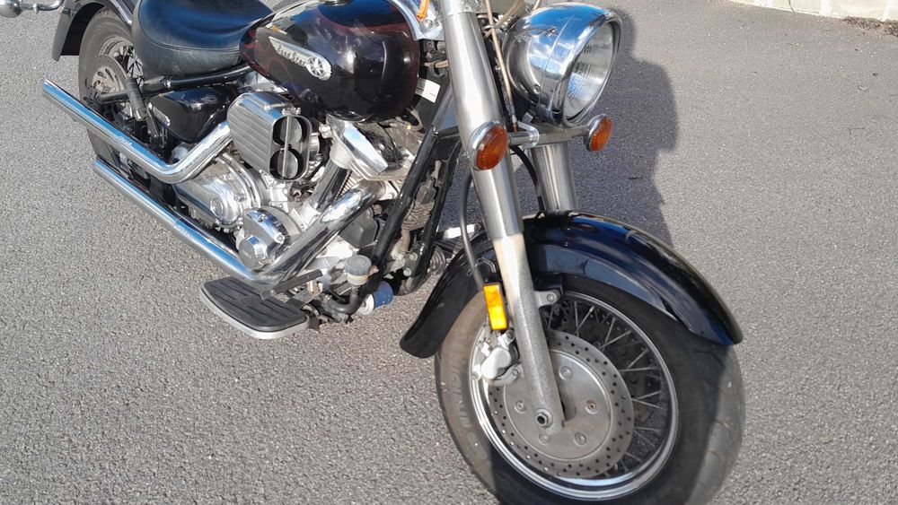 Vende-se Yamaha XV 1600