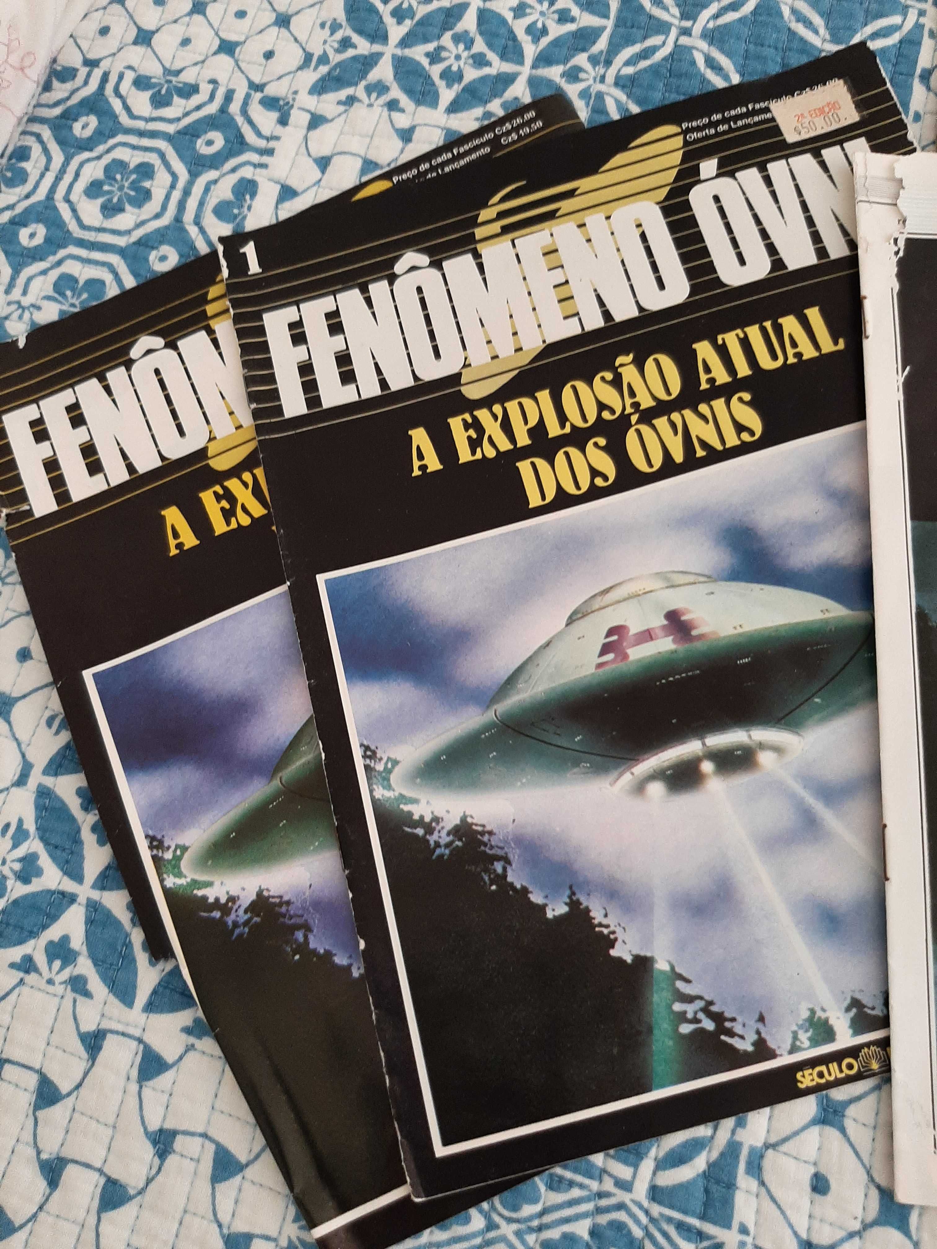 Vendo revistas antigas sobre o oculto, mistério...