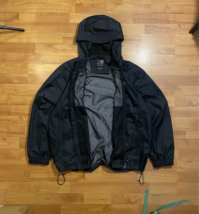(M-L) KARRIMOR Черная курточка на мембране осенняя весенняя ветровка