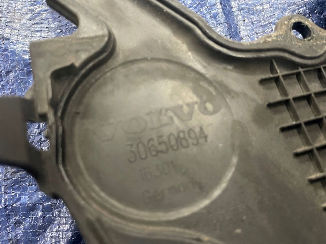 Volvo C30 S40 V50/2.5t T5 Osłona Obudowa Rozrządu