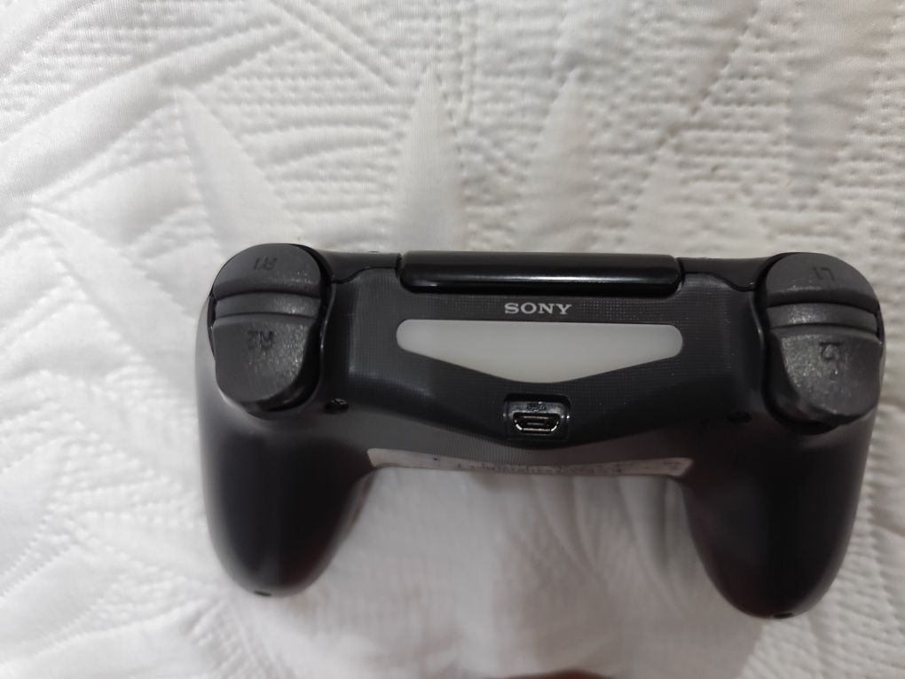 Comando PS4 preto