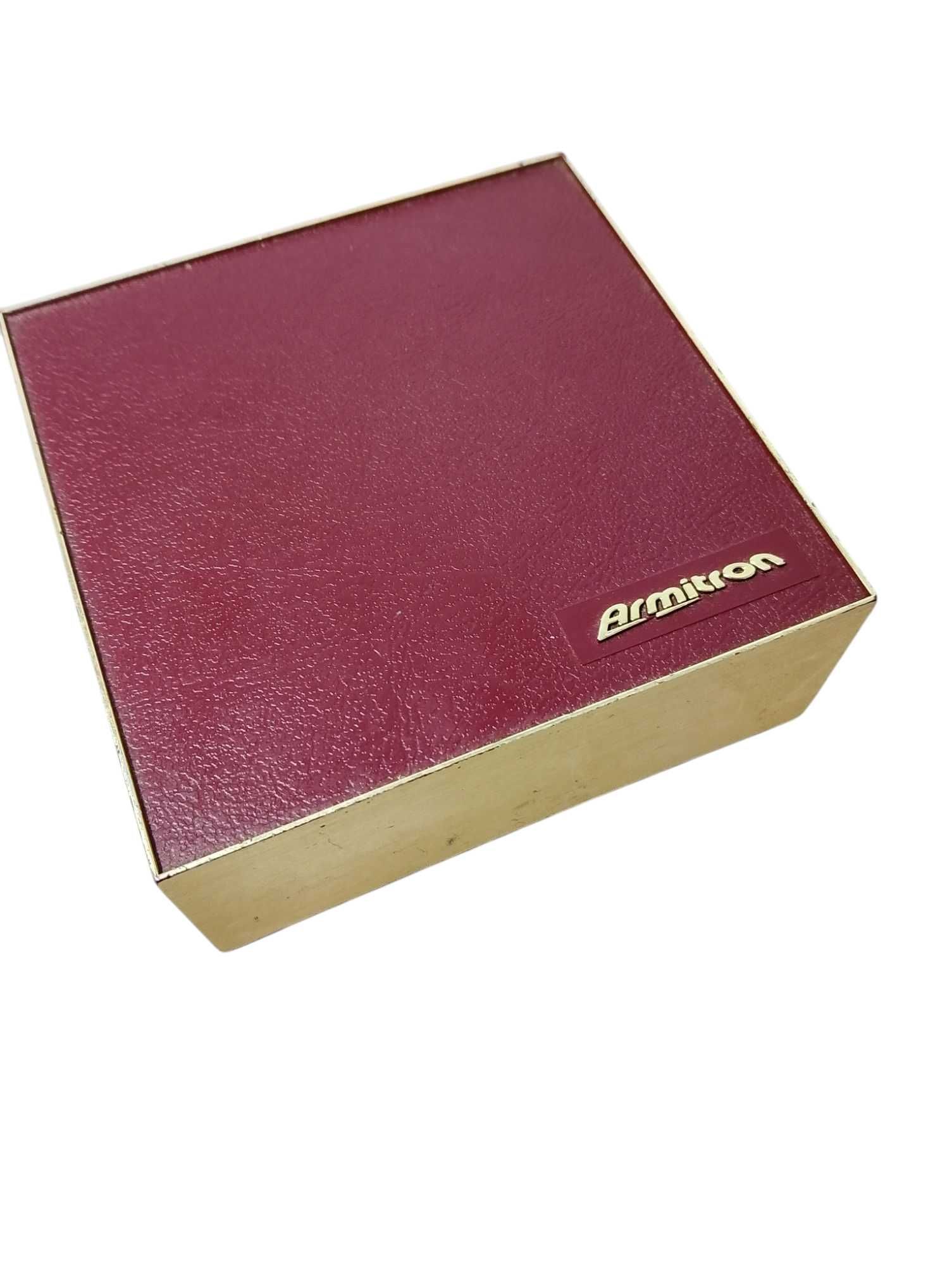 nakręcany zegarek GRUEN PRESITRION 25