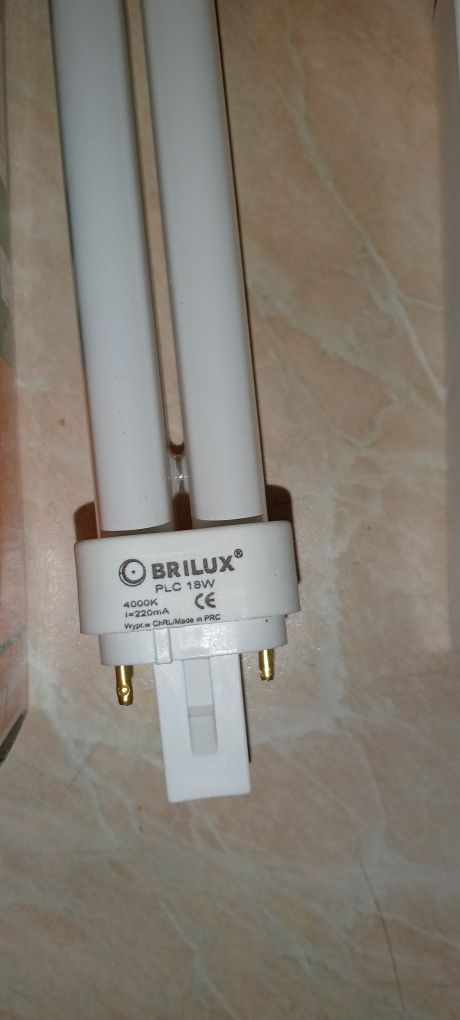 Лампа компактная луминисцентная 18W Brilux 4000K G24d I = 220mA.
