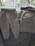 Sprzedam dresy nike 86-92 dla chlopca