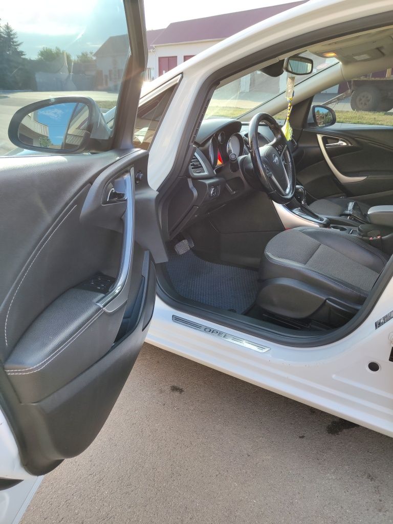 Opel Astra j 1.6 turbo