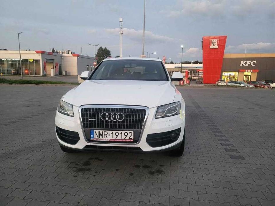 Audi Q5 2010 r. 2,0 TDI 4x4