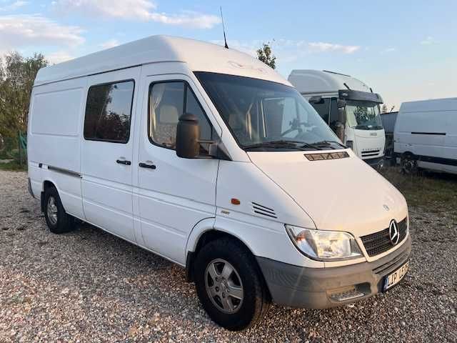 Mercedes Sprinter 313 z Niemiec 4 osob  kamper camper suchy bez zalań