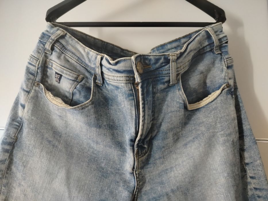 Spodnie damskie jeansy Cropp 42/44