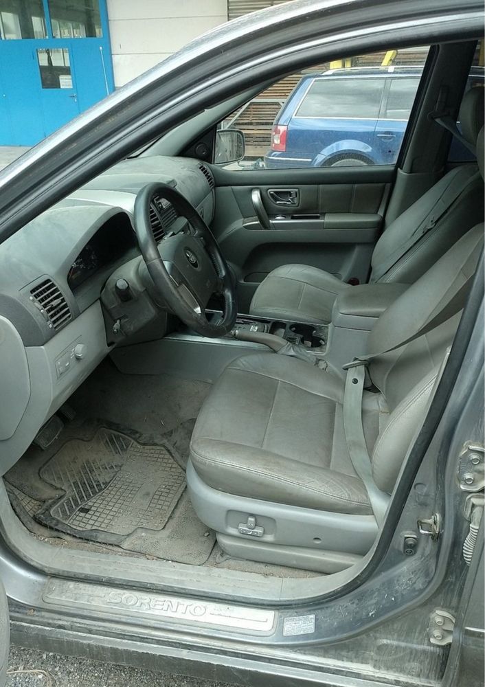 Kia Sorento 2.5 дизель 4х4