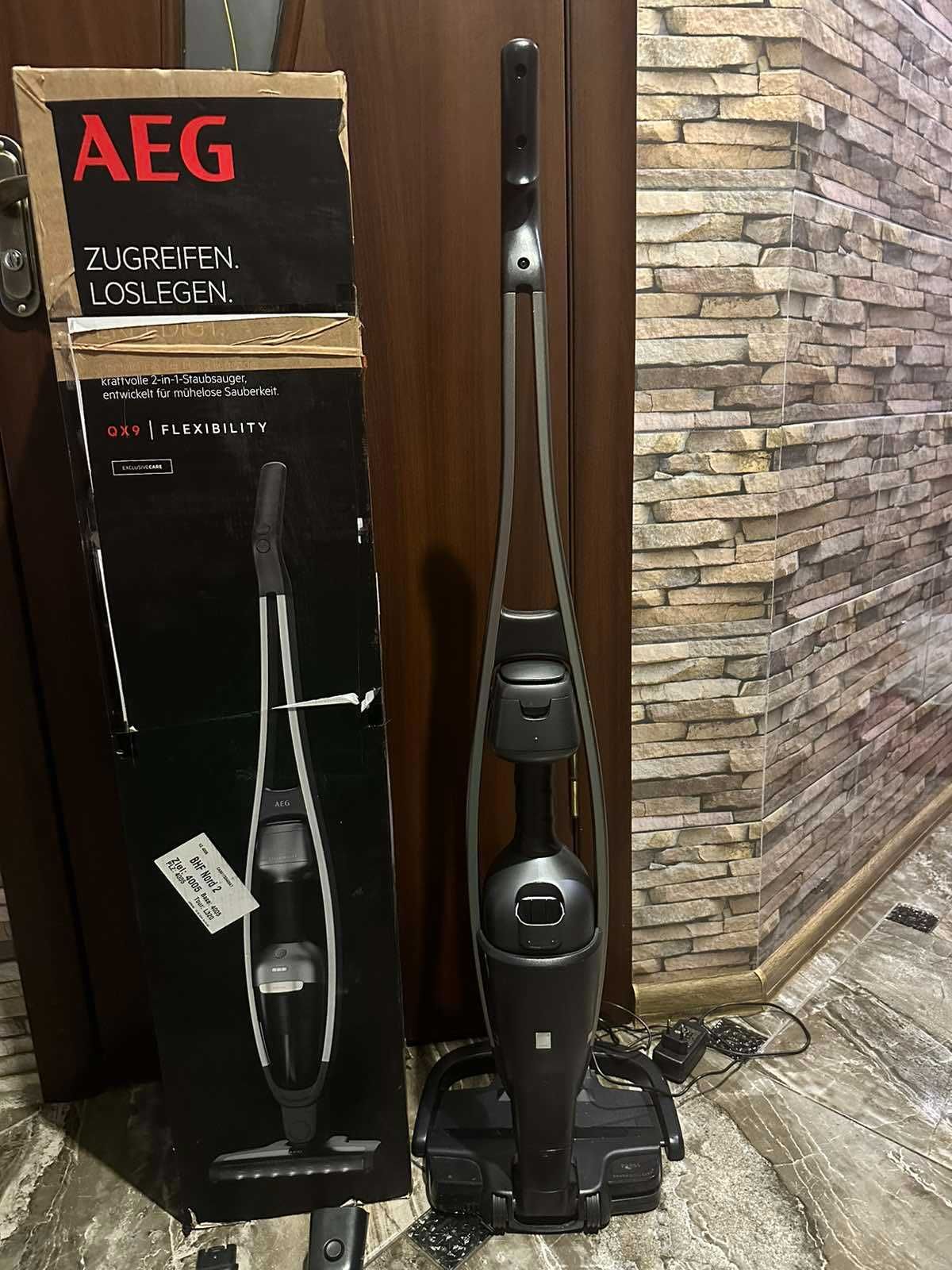 AEG QX9-1-ANIM Акумуляторний пилосос Б\У ВЖИВАНИЙ