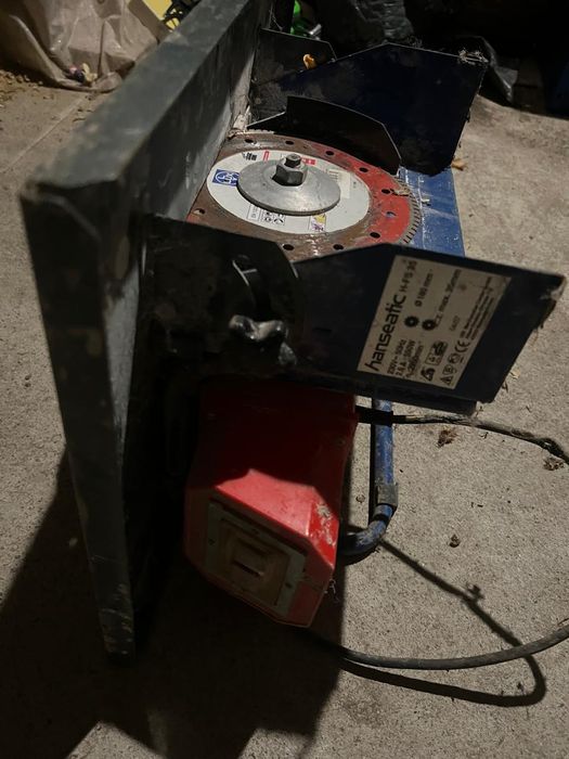 Елеклектро плиткоріз