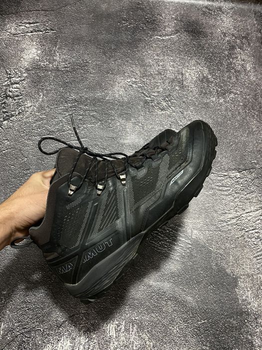 Трекінгові ботінки MAMMUT Gore-tex