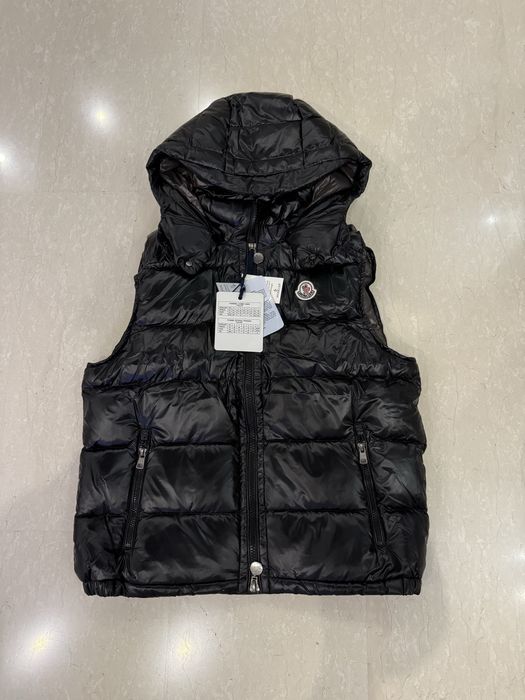 Жилетка Moncler