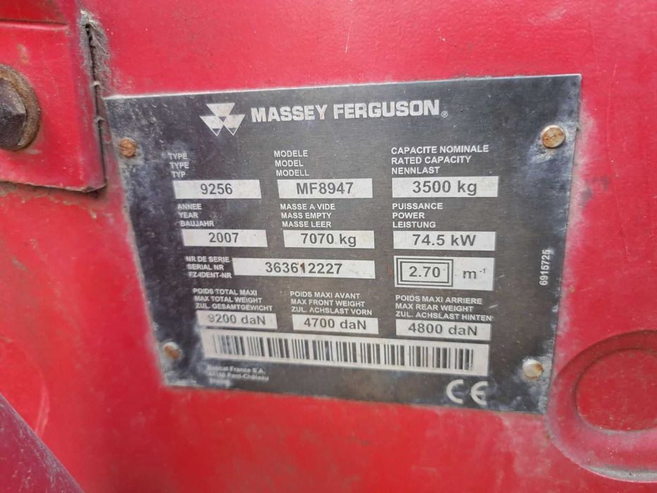 Телесопічний навантажувач Massey Ferguson 8947