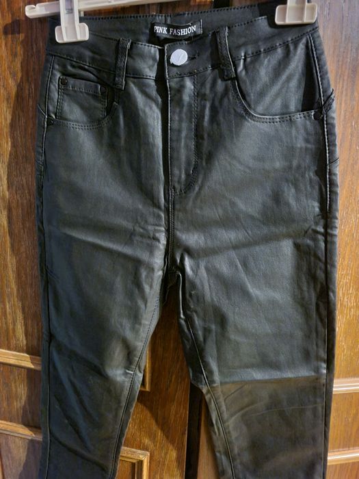 Spodnie kredowane nowe Pink Feshion