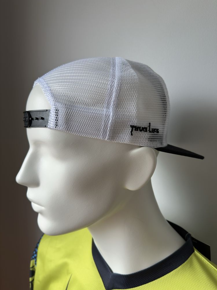 Snapback Thug life Outlaw czapka biała z czarnym daszkiem unisex