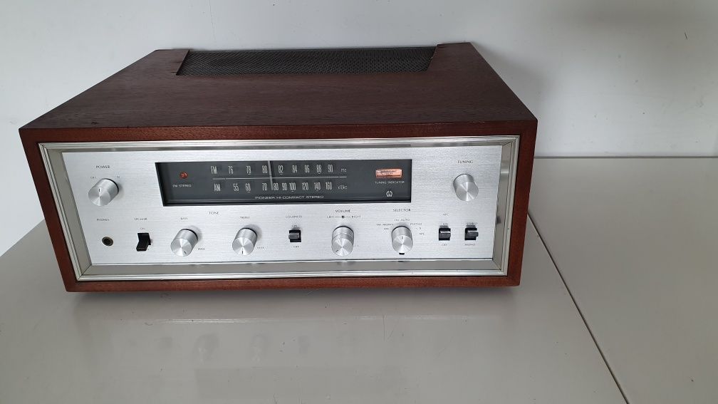 Amplituner lampowy C-300