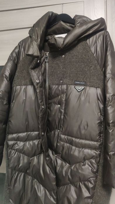 Жіночий зимовий пуховик