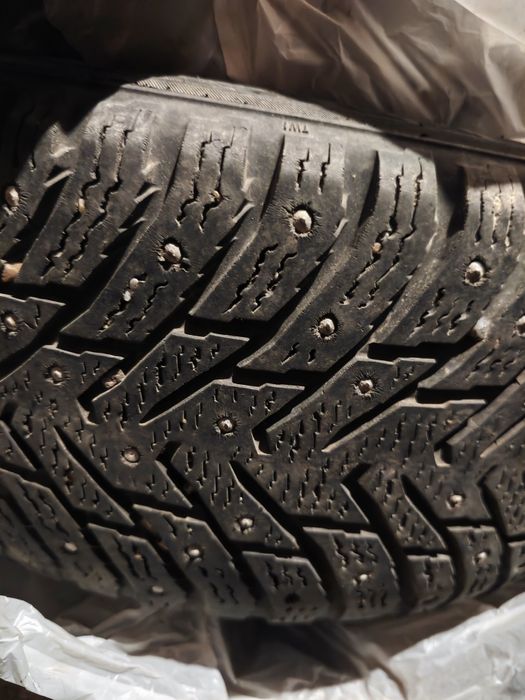 Продам зимнюю резину шип dayton 205 55 r16 комплект