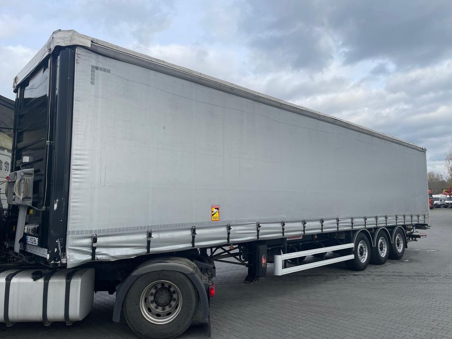 Naczepa Firanka / Plandeka Fruehauf 2017r 250tkm Mega Stan