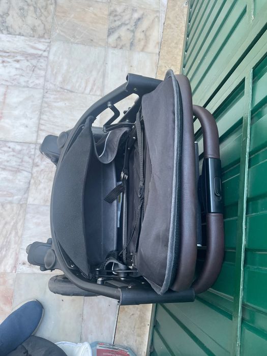 Carrinho bébé até 22kg marca yazoko