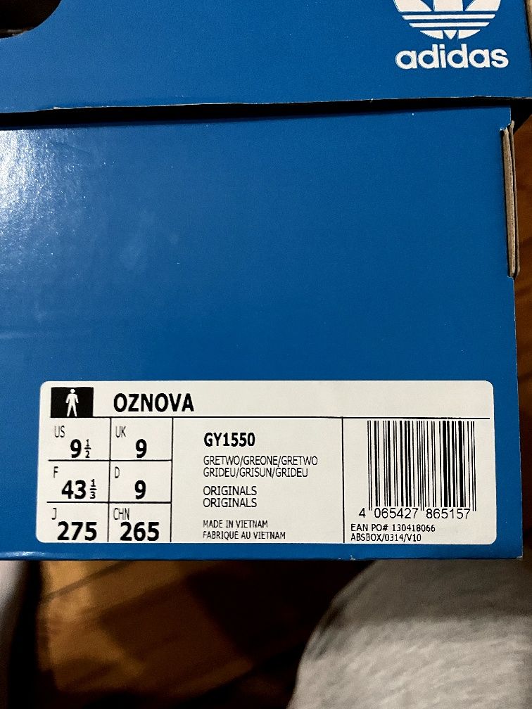 Кросівки Adidas Oznova, US 43 ⅓, US 42 ½