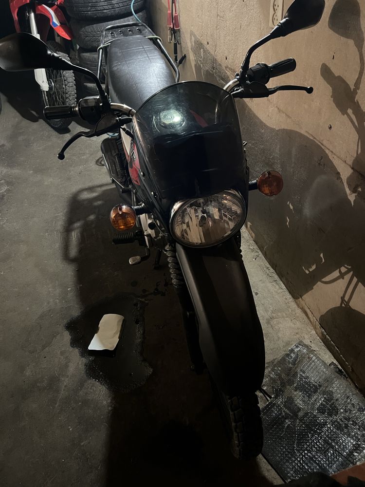 Bajaj boxer 150.  .