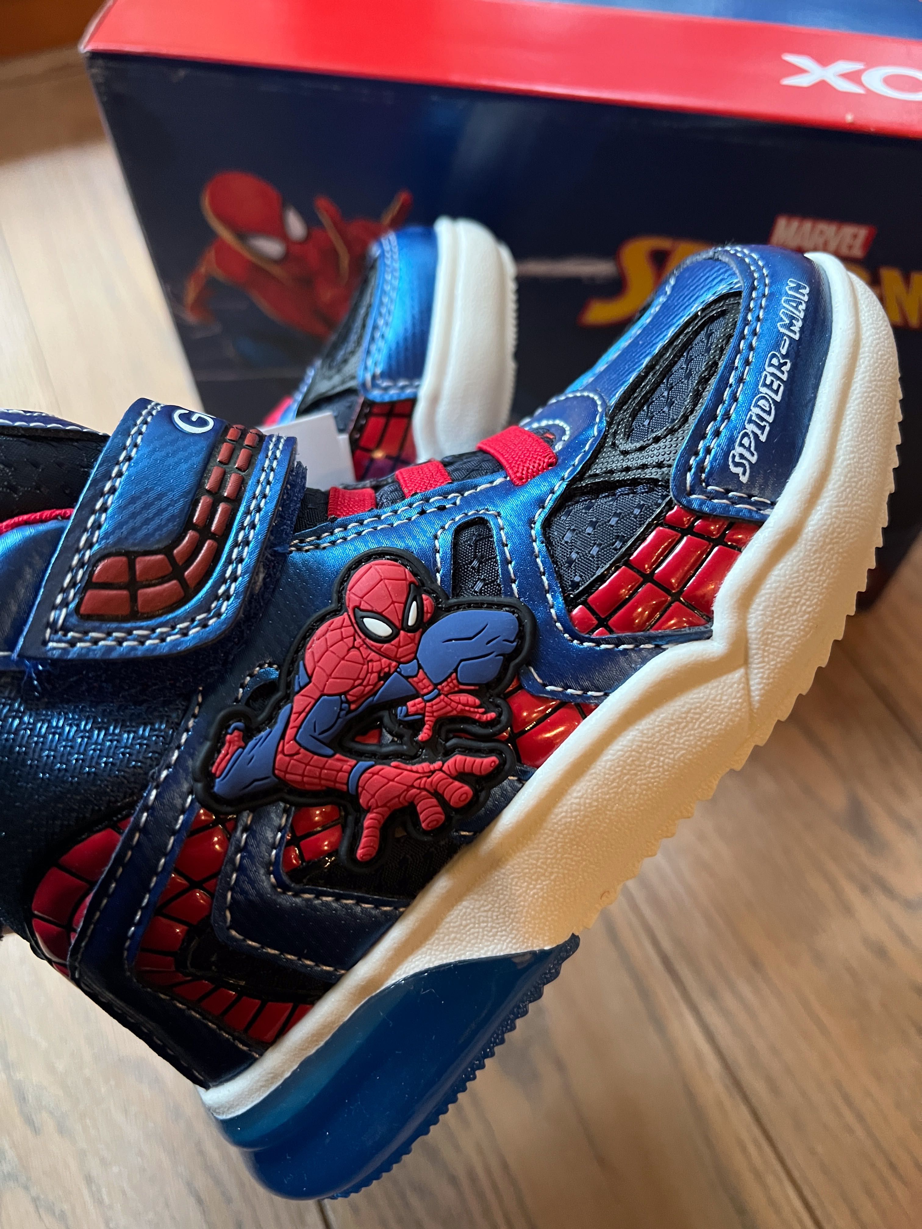 sneakersy jesienne Geox LED respira Spiderman na rzep roz 31/19,5 cm