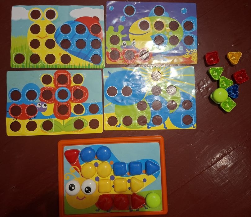 Мозаїка для малюків з великими фішками і трафаретами