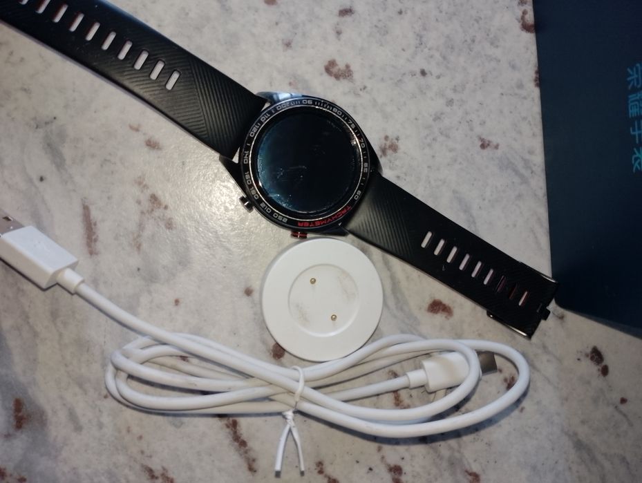 Продам Умные часы Huawei Honor Watch Magic