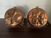 Par de formas de cozinha em cobre