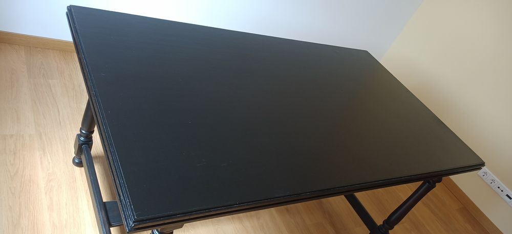 Mesa de Madeira Sala