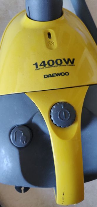 Conjunto 2 aspiradores.